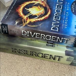 Veronica Roth Divergent books